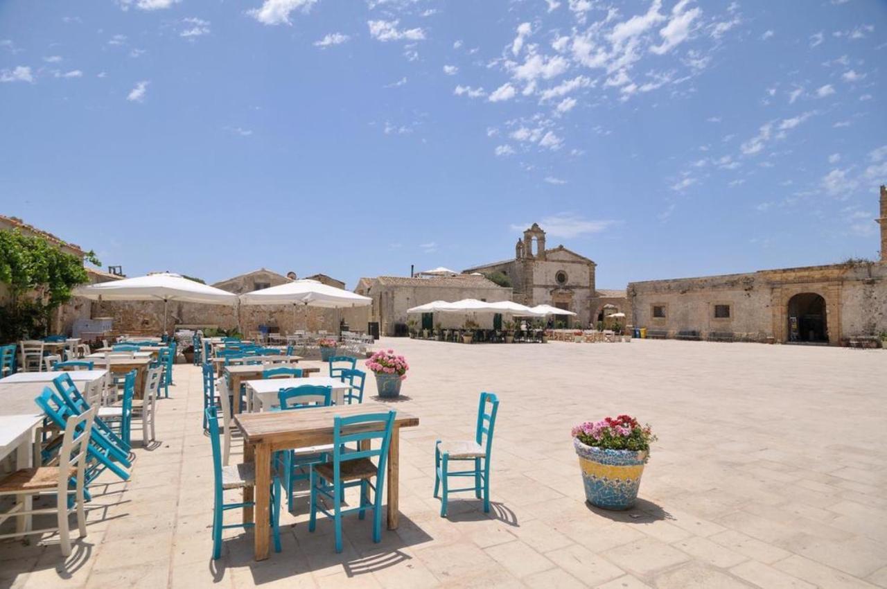 Dolcevitasuites - Modern 3 Bdr Villa In S. Lorenzo Рейтани Экстерьер фото