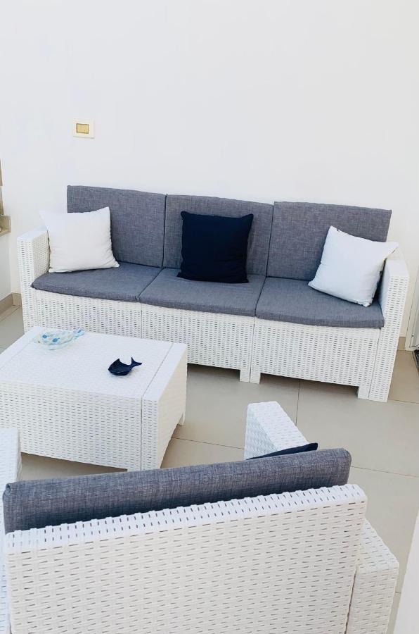 Dolcevitasuites - Modern 3 Bdr Villa In S. Lorenzo Рейтани Экстерьер фото