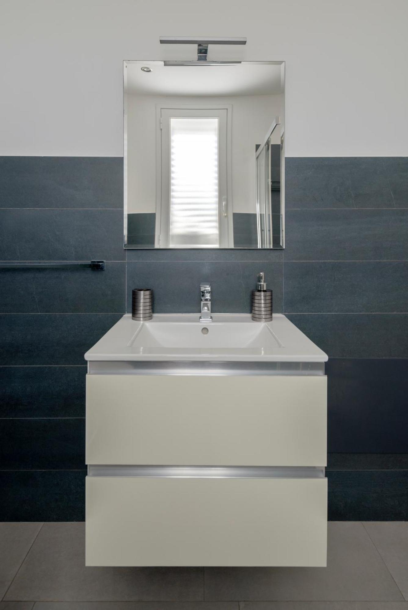 Dolcevitasuites - Modern 3 Bdr Villa In S. Lorenzo Рейтани Экстерьер фото